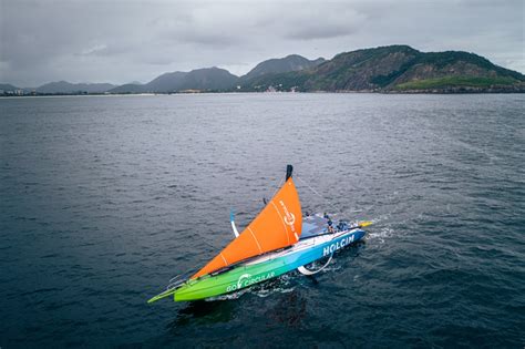 Around-the-world regatta runs into giant seaweed flotilla
